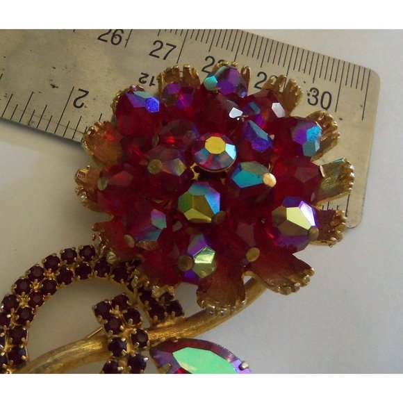 Mid-Century Aurora Borealis Rhinestone Brooch - Picture 9 of 9